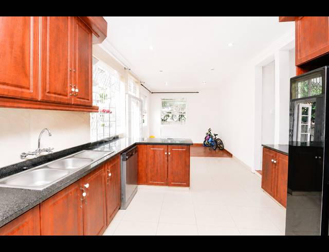 2 BEDROOM HOUSE FOR SALE IN GLENWOOD
